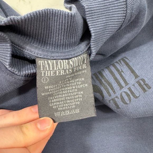 Taylorr Swift Eras tour blue crew neck sweatshirt size L - Picture 3 of 3